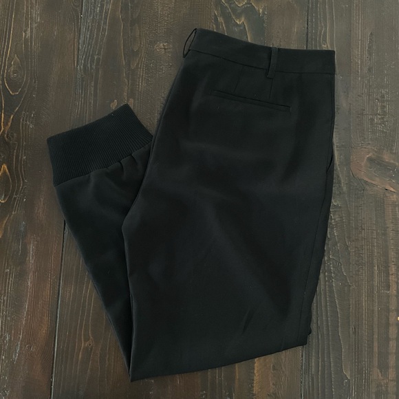 DKNY  ●  Women’s Black Dress Joggers - Picture 1 of 2